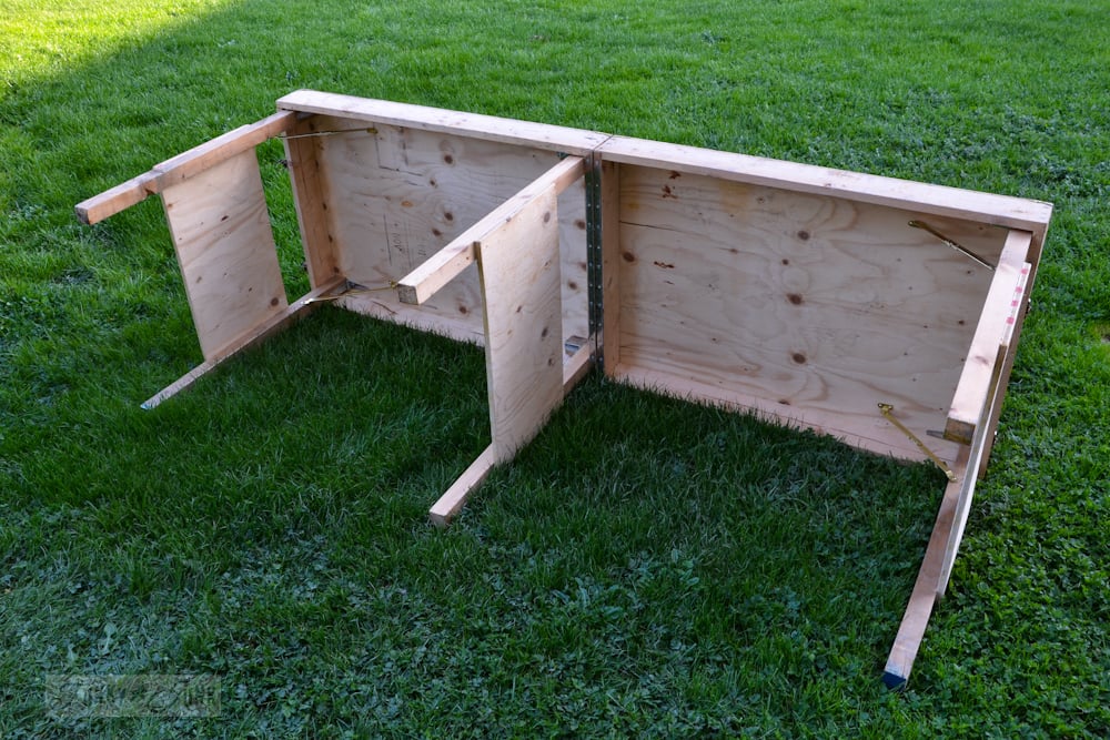 A portable, collapsible workbench every DIYer needsFunky ...