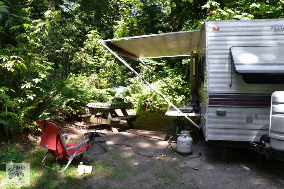 Tips for camping in a travel trailer! (fav equipment plus backing up tips!)