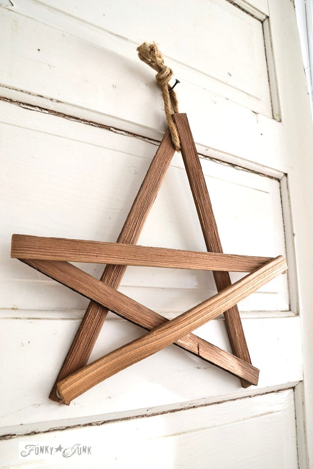 Make Christmas kindling stars... in minutes! via https://www.funkyjunkinteriors.net/