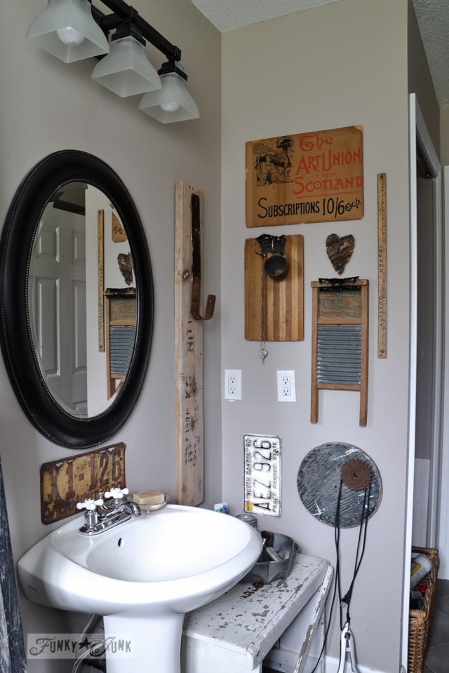 https://www.funkyjunkinteriors.net/wp-content/uploads/2013/12/main-bathroom-0177.jpg