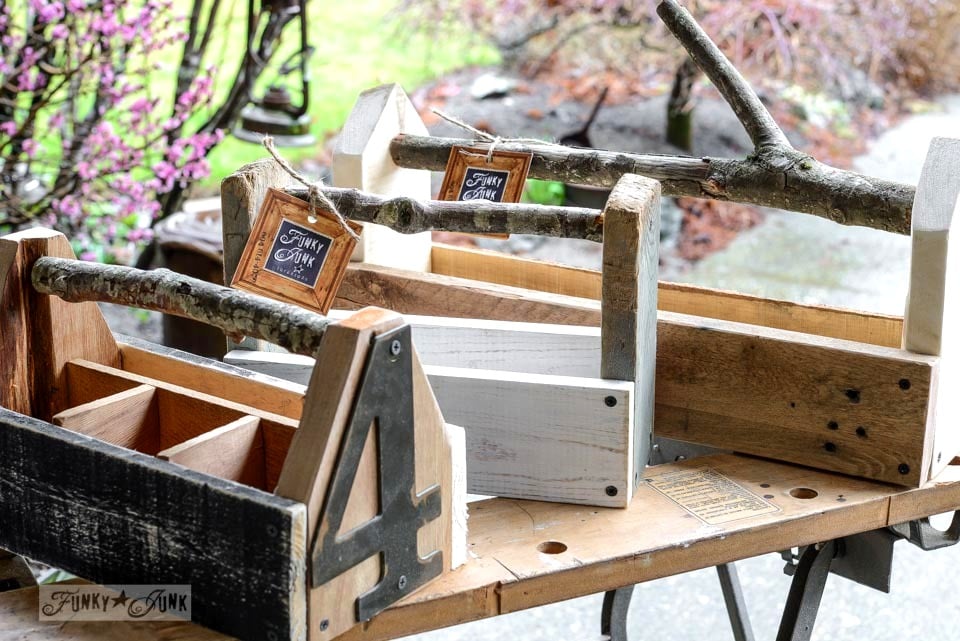 How to Make a Wooden Toolbox