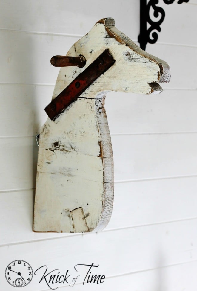 Horse head wall mount / Knick of Time