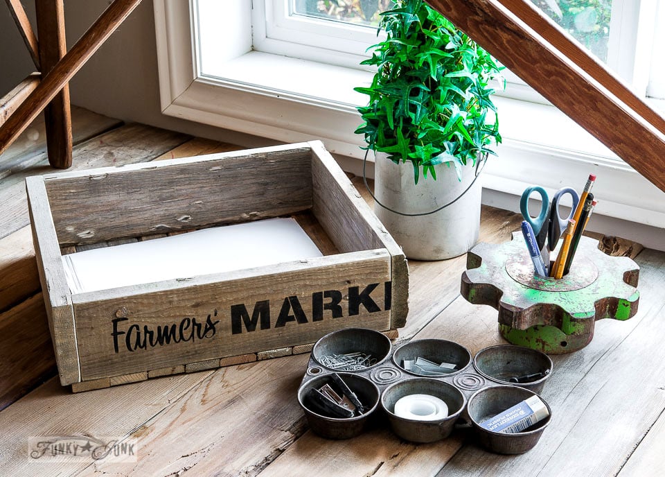 How To Stencil Featuring A Pallet Wood Crate