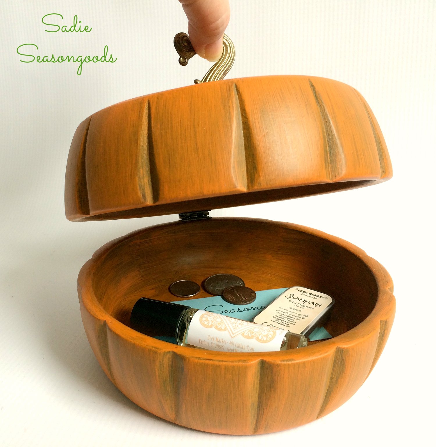 Salad bowls turned pumpkin storage, by Sadie Seasongoods, featured on Funky Junk Interiors