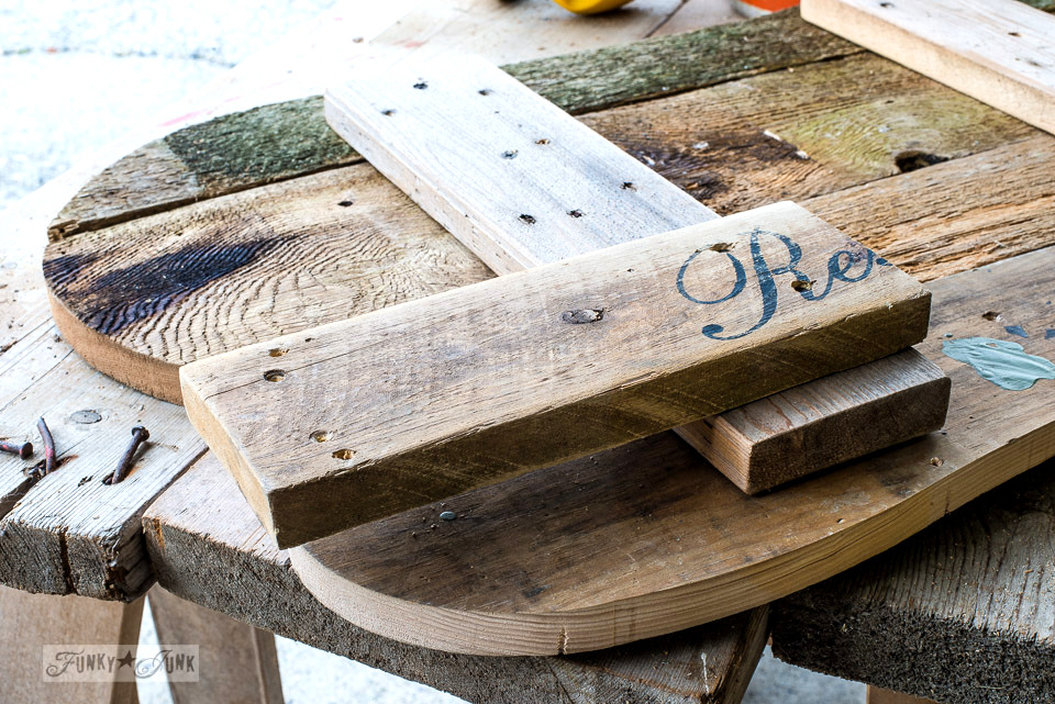 Building a reclaimed wood fall pumpkin sign | funkyjunkinteriors.net Building a reclaimed wood fall pumpkin sign | funkyjunkinteriors.net