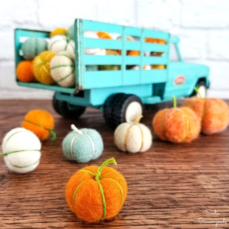 Felted pumpkins and Halloween jewelry by Sadie Seasongoods, featured on Funky Junk Interiors