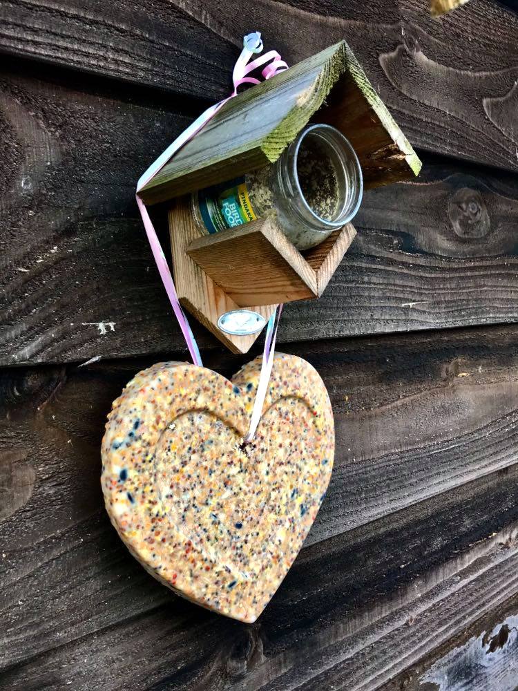 Homemade bird suet by Howling at the Moon, featured on DIY Salvaged Junk Projects 564 on Funky Junk! Homemade bird suet by Howling at the Moon, featured on DIY Salvaged Junk Projects 564 on Funky Junk!