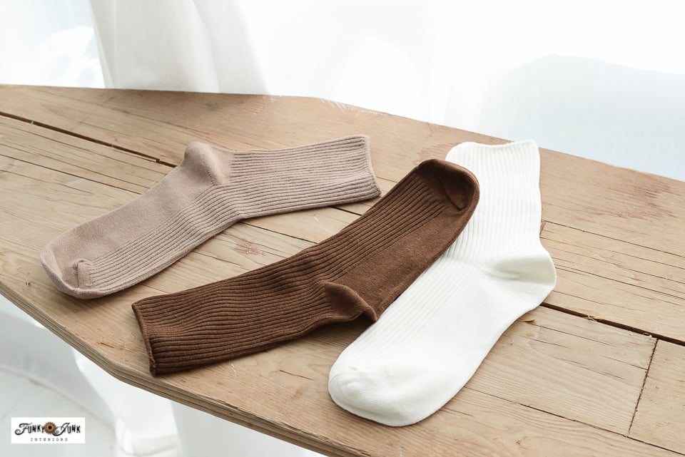 using neutral socks to make fabric pumpkins