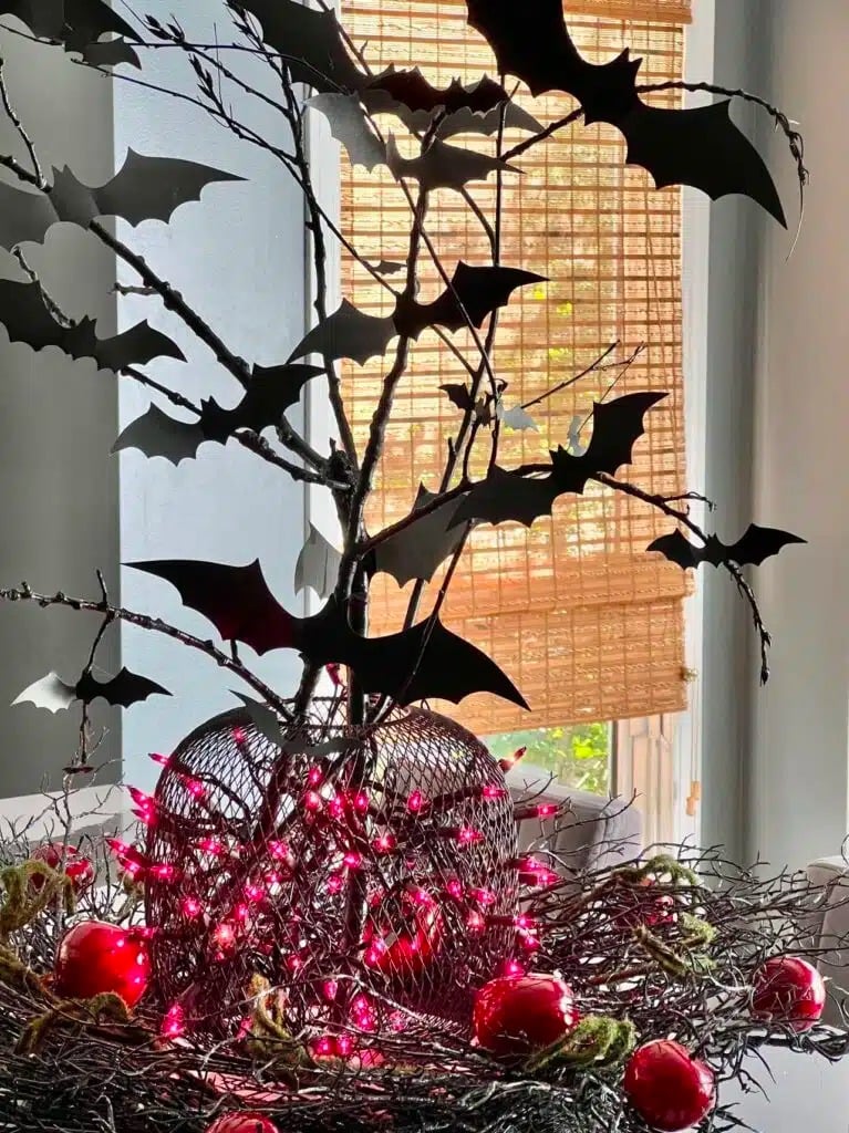 Halloween decor bat branches - featured on New Upcycle Ideas 803