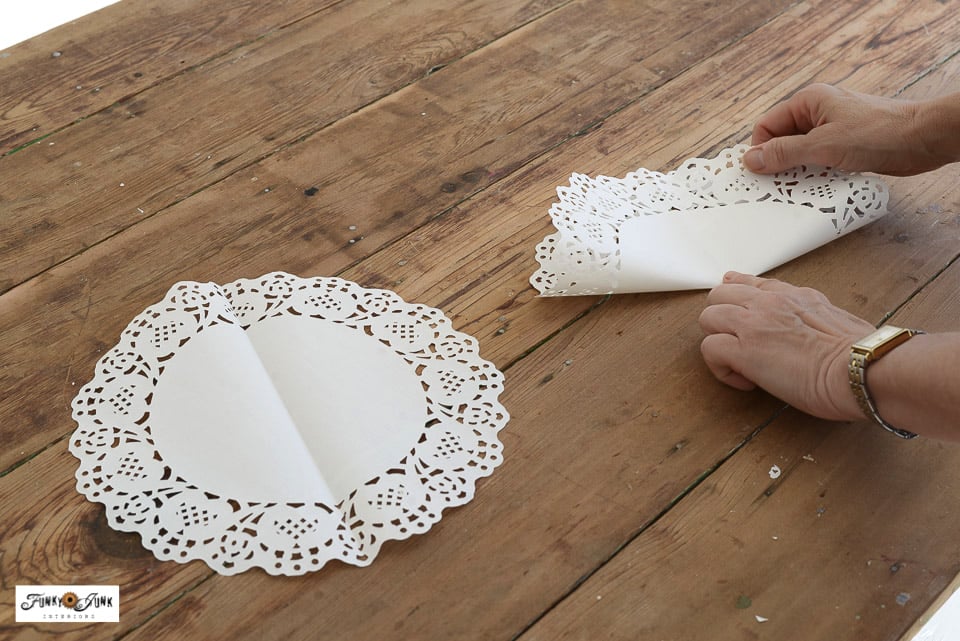 make paper snowflakes from doilies