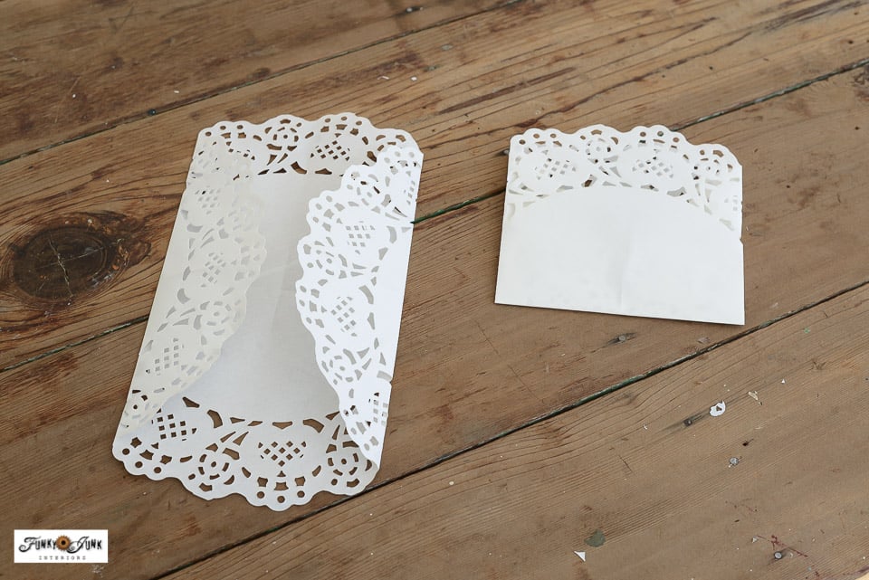 make paper snowflakes from doilies