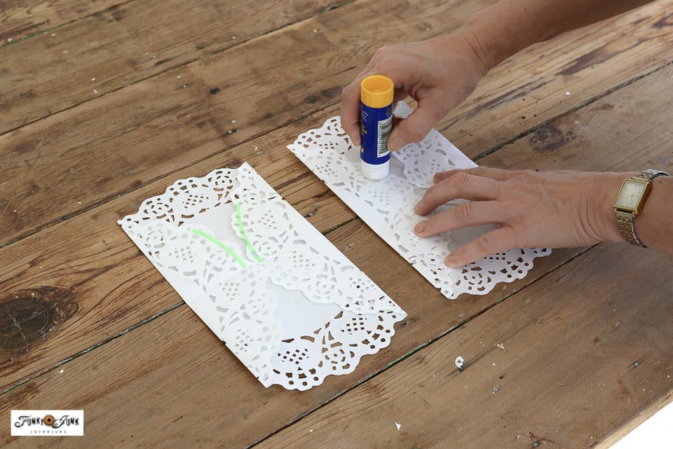 how to glue paper snowflakes from doilies