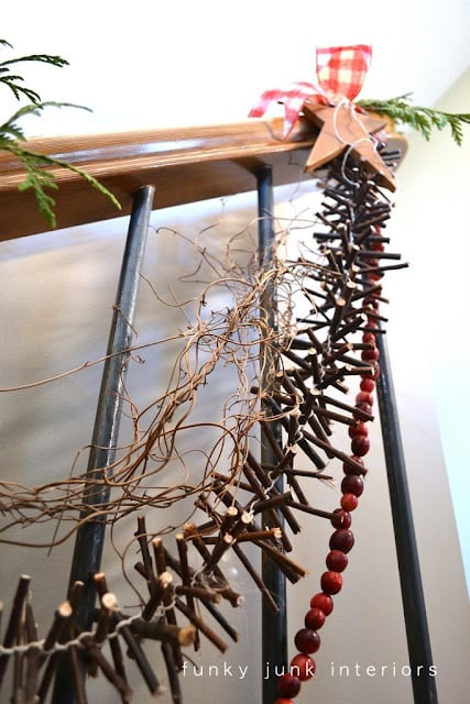 Twig garland with online and video tutorial, via Funky Junk Interiors Twig garland with online and video tutorial, via Funky Junk Interiors
