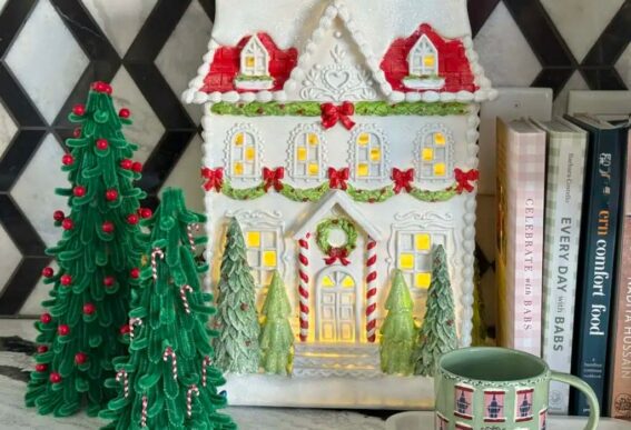 pipe cleaner Christmas trees