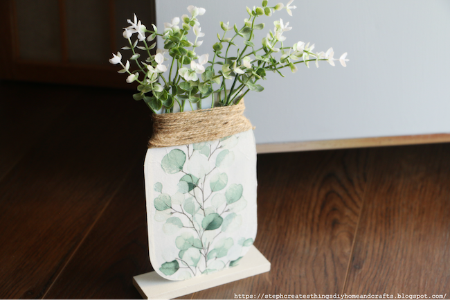 3D faux plant decor with dollar tree find - featured on New Upcycle Ideas 812