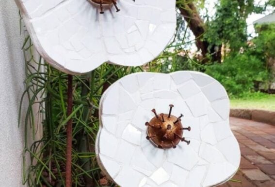 mosaic garden flowers by A Crafty Mix