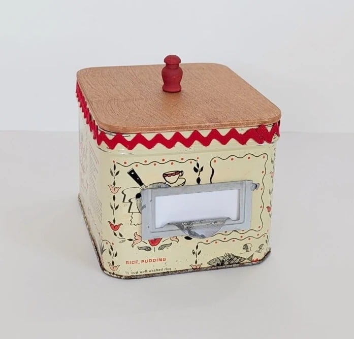 vintage canister makeover by Little Vintage Cottage - featured on New Upcycle Ideas 818