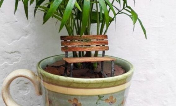 mini park bench plant accent