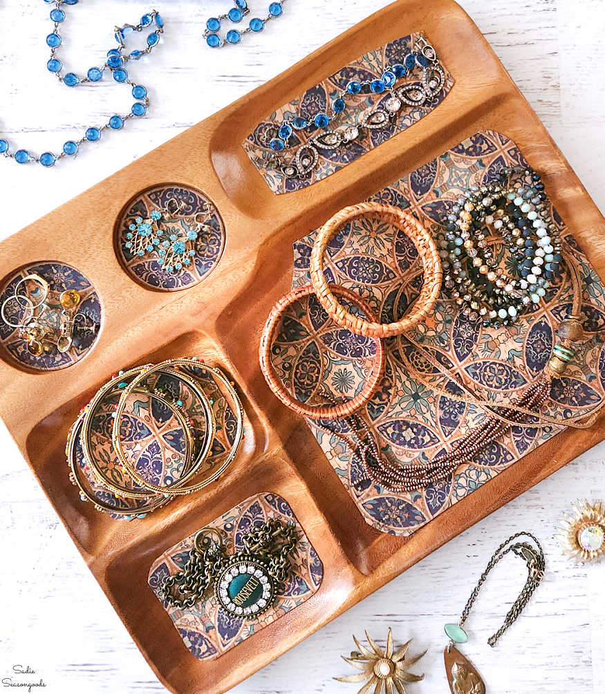 wood jewelry tray with cork fabric - featured on New Upcycle Ideas 831