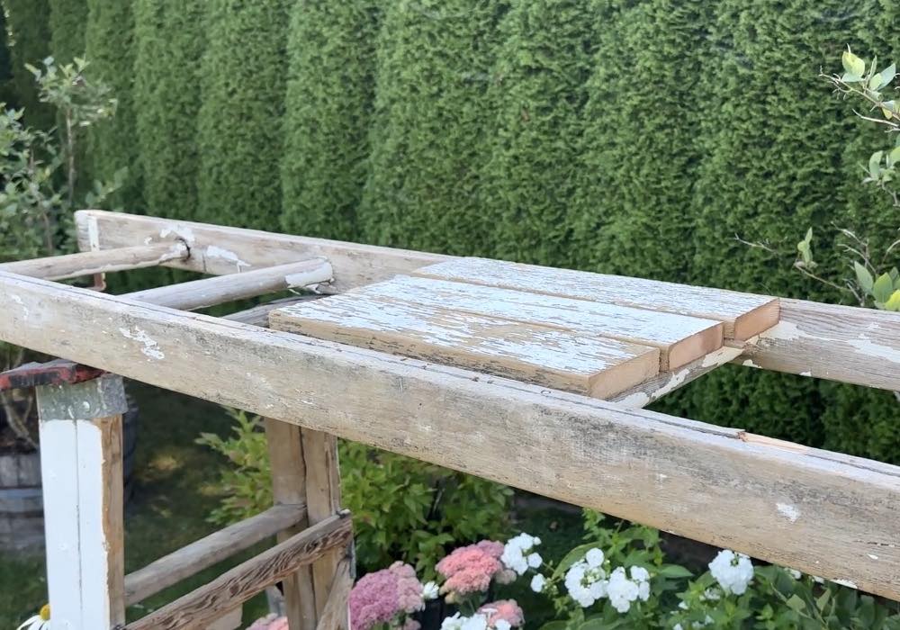 arbor shelf made with planks