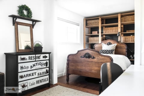 Title Subway dresser in guest bedroom-001 Caption