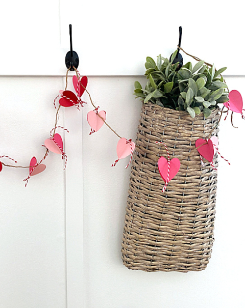 paper heart garland for Valentine's Day