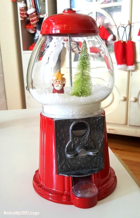 snow globe with gum ball machine