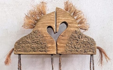 nuzzling wood horses on New Upcycle Ideas 736